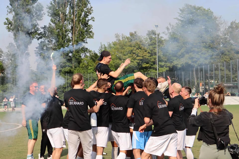 Aufstieg 1. Herren SC Weiler-Volkhoven in die Bezirksliga
